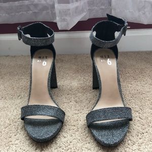 Mix No. 6 size 8 shoe